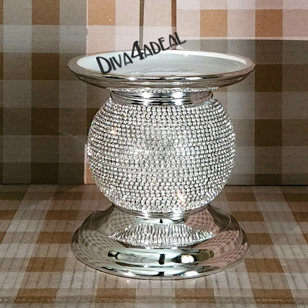LQQK! New! Bath & Body Works BLING APPLIQUÉ 3-Wick Pedestal Candle Holder